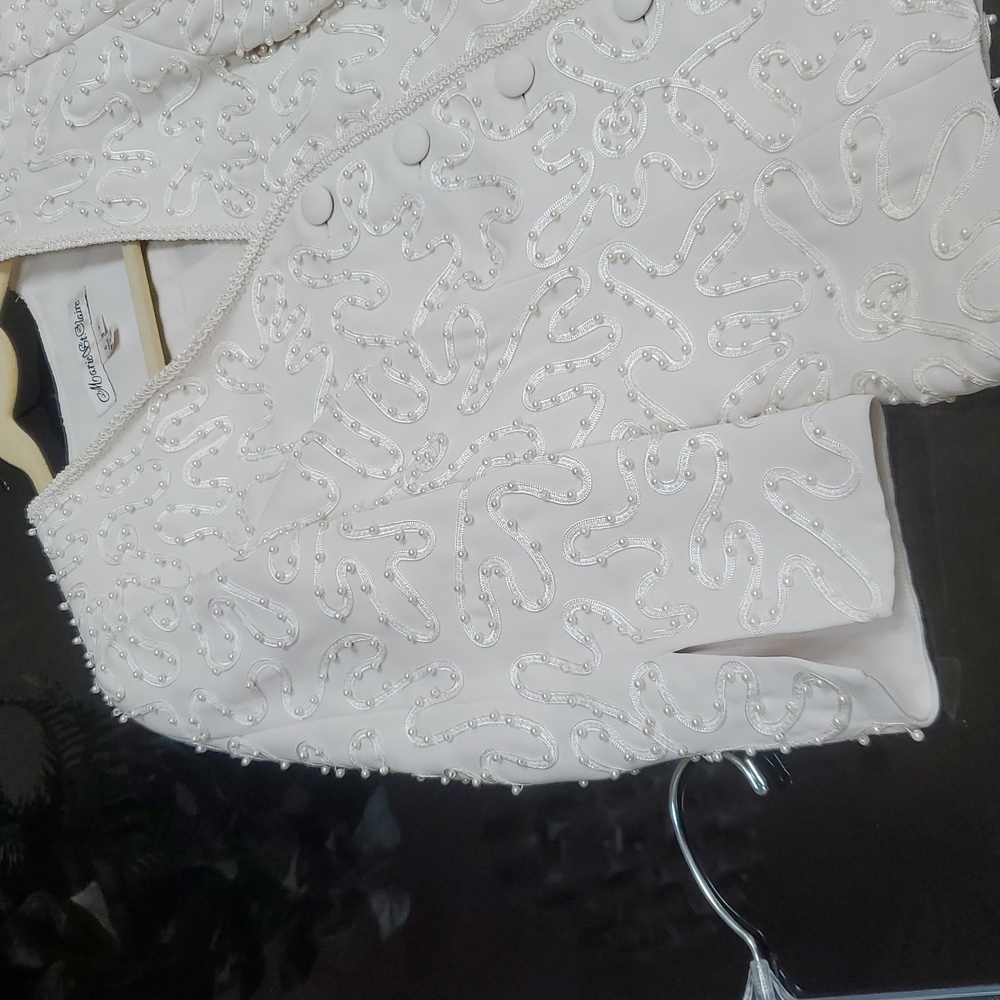 Embellished Ivory Two-Piece Jacket and Skirt Set - Picture 4 of 13